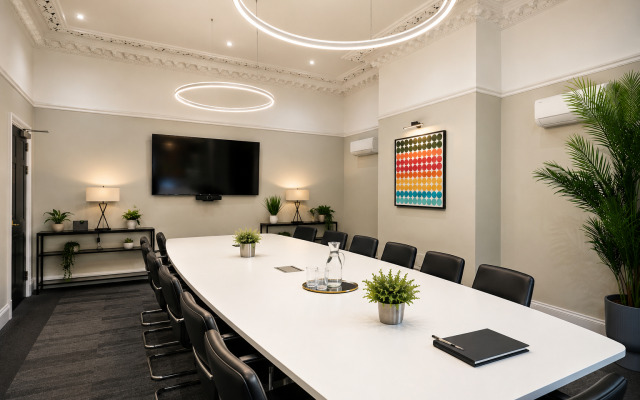 What to Look for When Hiring a Meeting Room in Nottingham